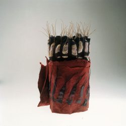 Kitanoja | Pimented flax, cotton and kimonolabels | 12 x 12 x 30 cm