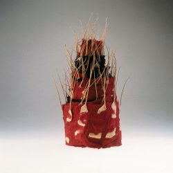 Moyoshu | Pigmented cotton, flax and kimonolabels | 12 x 12 x 25 cm